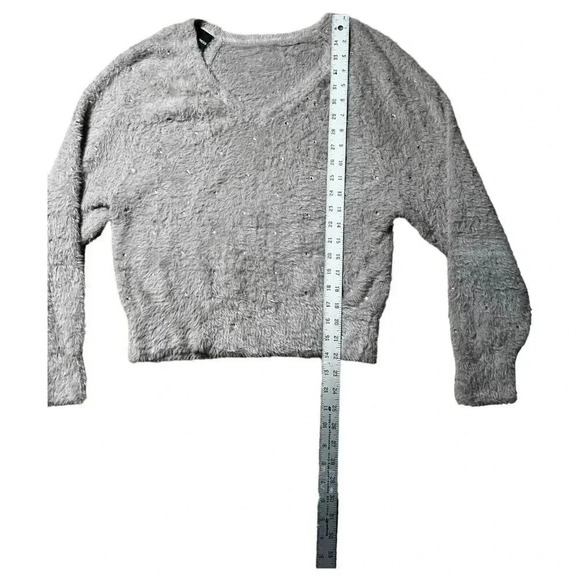 Express Womens Fuzzy Gray Oversized Sweater Soft Rhinestones V Neck Size XS - Picture 9 of 9
